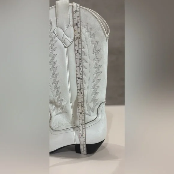 Oak Tree Farms White Leather Western Pull On Snip Toe Boots Size 6.5 - Picture 11 of 15